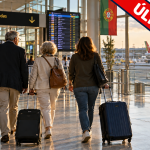 Pessoas com malas de viagem num aeroporto, ilustrando o regresso dos emigrantes portugueses a Portugal.